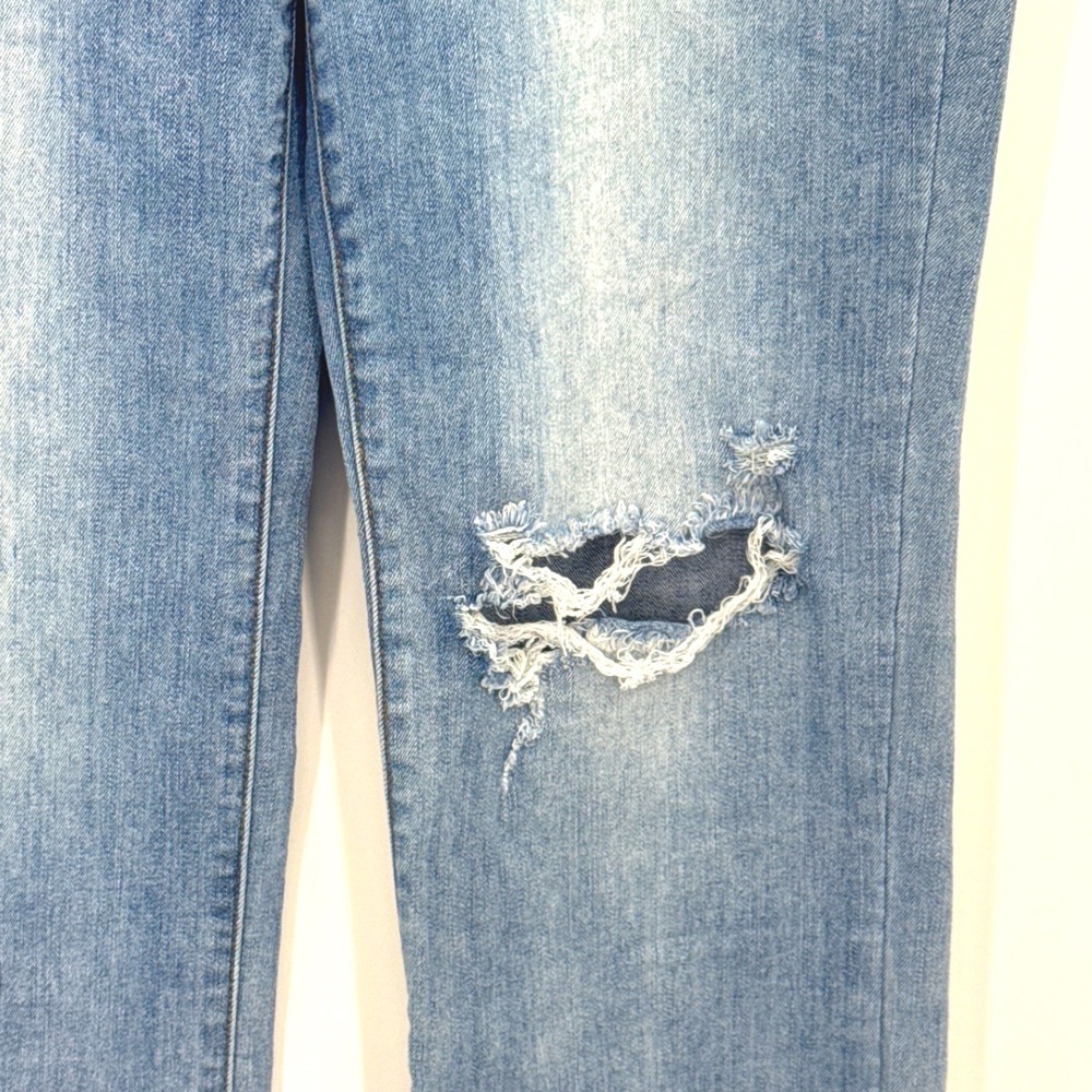 Judy Blue Women Jeans 11/30 Light Wash Distressed Straight Leg High Rise - Picture 4 of 8